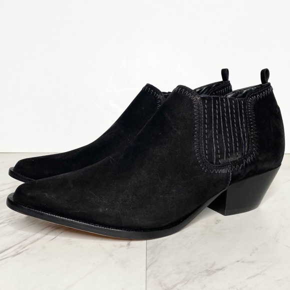 New! Schutz Jacqueline Low Profile Black Suede Bootie 8B - Picture 1 of 11